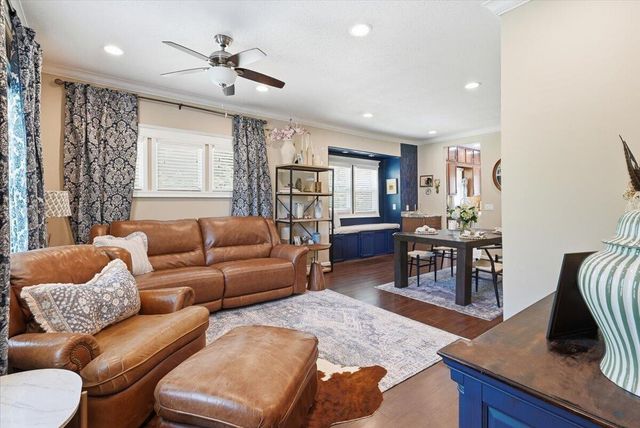 127 E PALMER Avenue, Council Bluffs, IA 51503