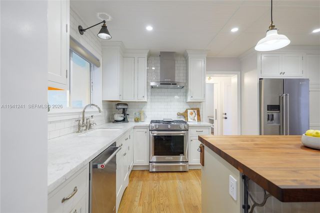 70 NE 92nd St, Miami Shores, FL 33138