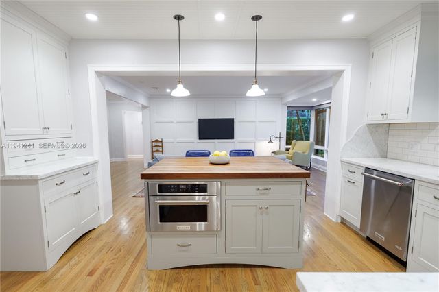 70 NE 92nd St, Miami Shores, FL 33138