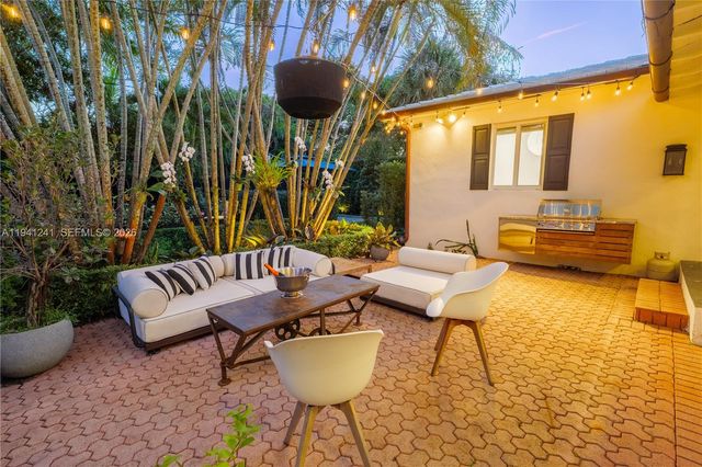 70 NE 92nd St, Miami Shores, FL 33138