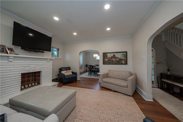 1927 Kansas Ave, White Oak, PA 15131