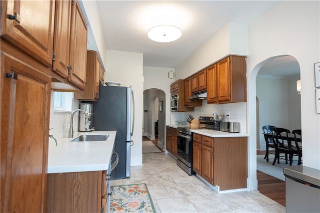1927 Kansas Ave, White Oak, PA 15131