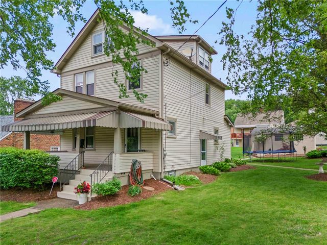 1927 Kansas Ave, White Oak, PA 15131