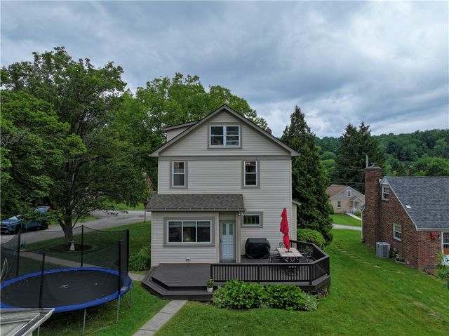 1927 Kansas Ave, White Oak, PA 15131