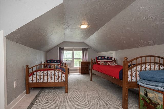 1927 Kansas Ave, White Oak, PA 15131