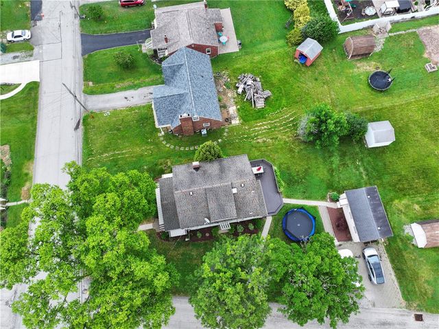 1927 Kansas Ave, White Oak, PA 15131