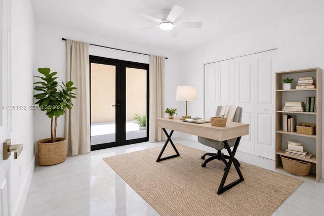 8961 SW 6th St, Miami, FL 33174