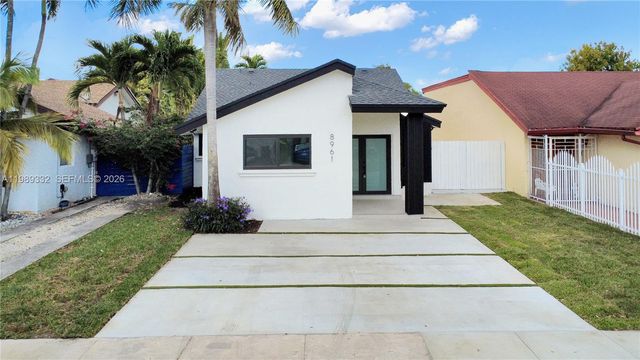 8961 SW 6th St, Miami, FL 33174