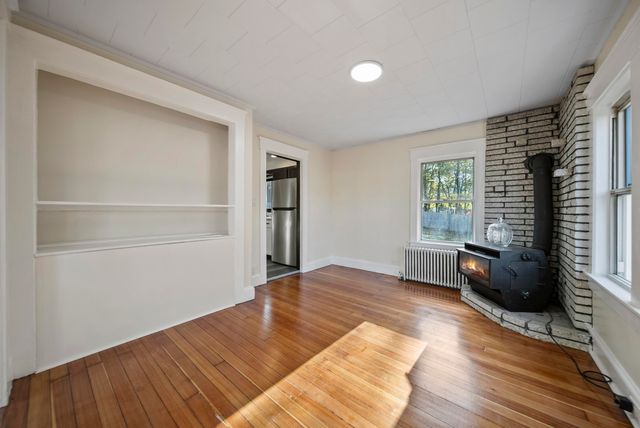 35 Thissell Avenue, Dracut, MA 01826