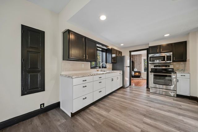 35 Thissell Avenue, Dracut, MA 01826