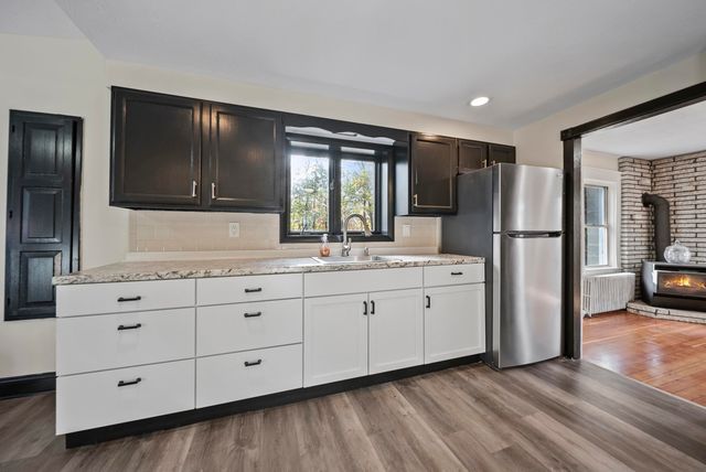 35 Thissell Avenue, Dracut, MA 01826