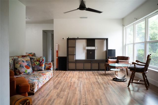 1015 SE 10TH TERRACE, Gainesville, FL 32601