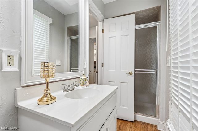 44 Pinewood Lane, Hudson, OH 44236