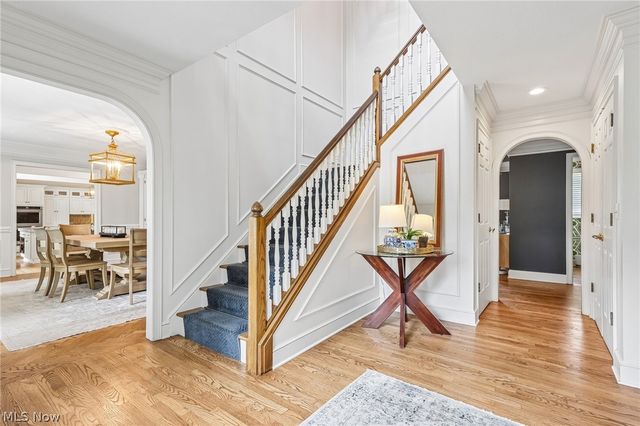 44 Pinewood Lane, Hudson, OH 44236