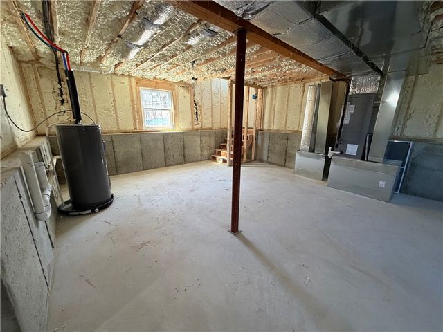 362 kenyon Avenue, Pawtucket, RI 02861