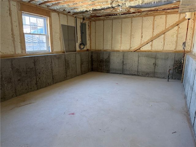 362 kenyon Avenue, Pawtucket, RI 02861