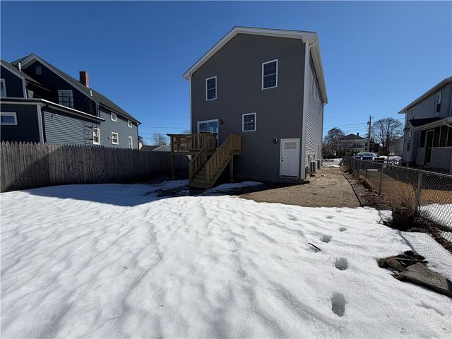 362 kenyon Avenue, Pawtucket, RI 02861