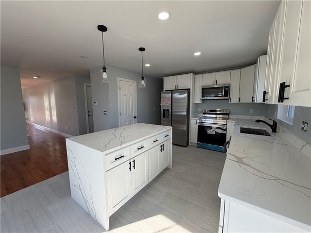 362 kenyon Avenue, Pawtucket, RI 02861