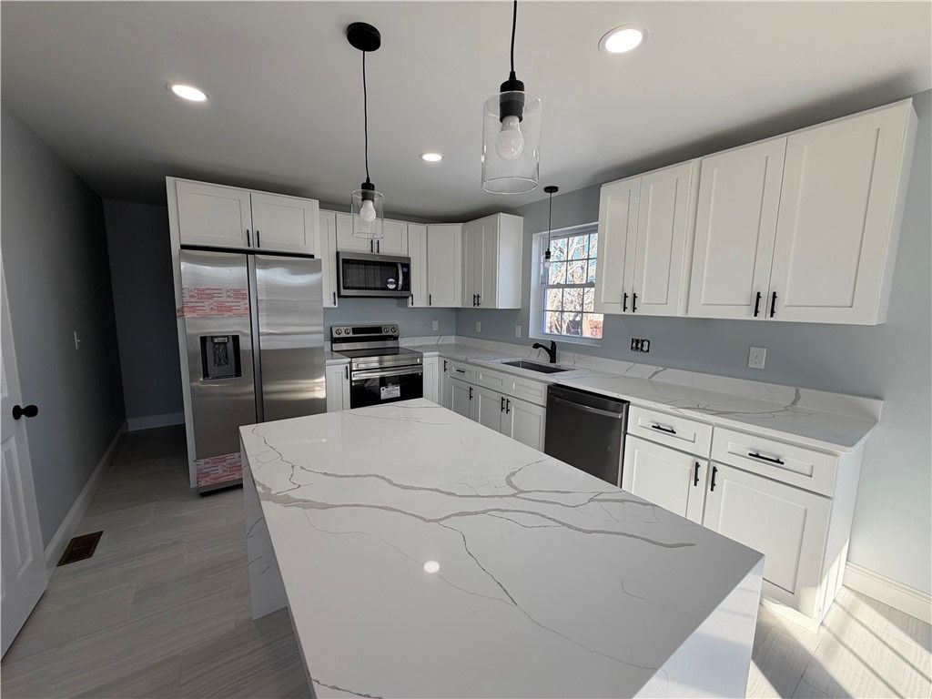 362 kenyon Avenue, Pawtucket, RI 02861