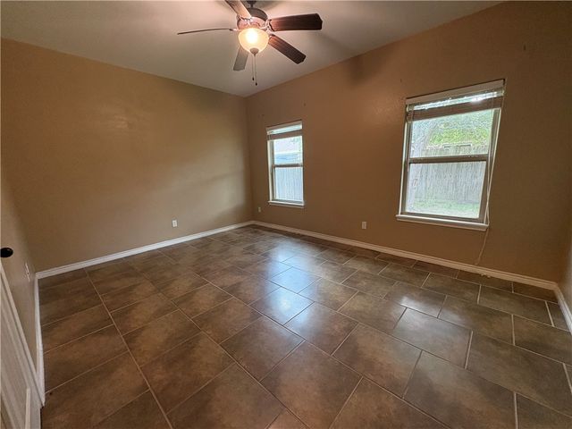 6805 Sir Moses Pl, Corpus Christi, TX 78414