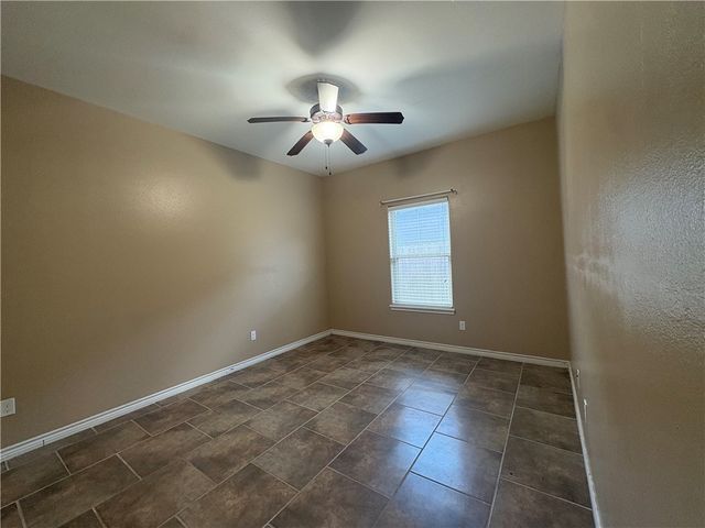 6805 Sir Moses Pl, Corpus Christi, TX 78414