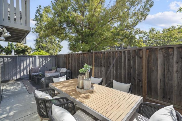 1105 Sprague Lane, Foster City, CA 94404