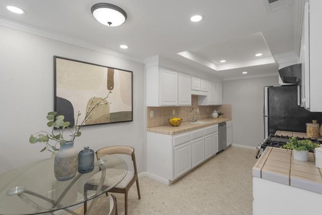 1105 Sprague Lane, Foster City, CA 94404