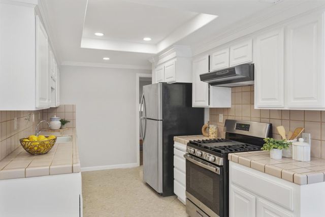 1105 Sprague Lane, Foster City, CA 94404