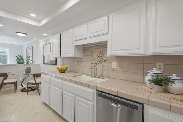 1105 Sprague Lane, Foster City, CA 94404