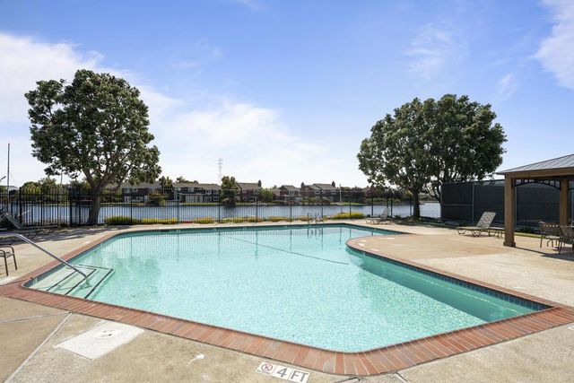 1105 Sprague Lane, Foster City, CA 94404
