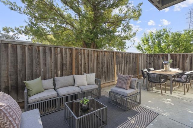 1105 Sprague Lane, Foster City, CA 94404