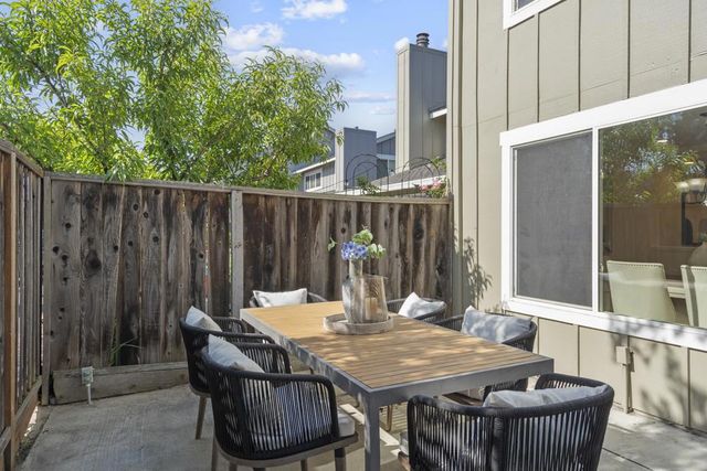 1105 Sprague Lane, Foster City, CA 94404