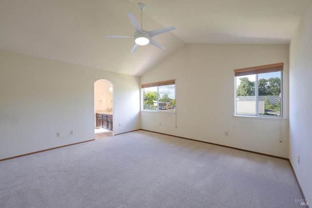 9662 Dawn Way, Windsor, CA 95492