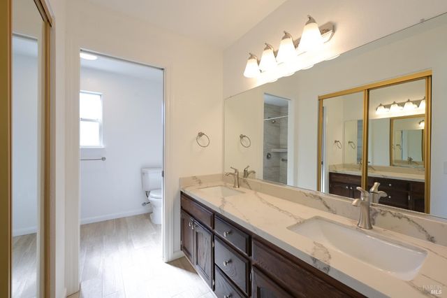 9662 Dawn Way, Windsor, CA 95492