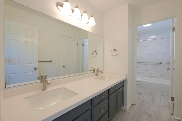 9662 Dawn Way, Windsor, CA 95492