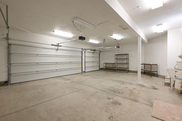 9662 Dawn Way, Windsor, CA 95492