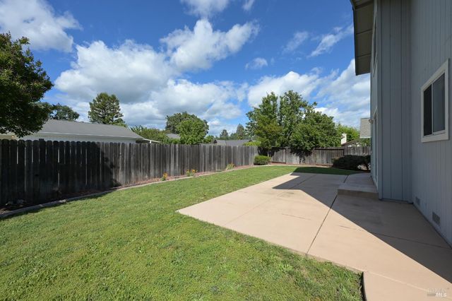 9662 Dawn Way, Windsor, CA 95492