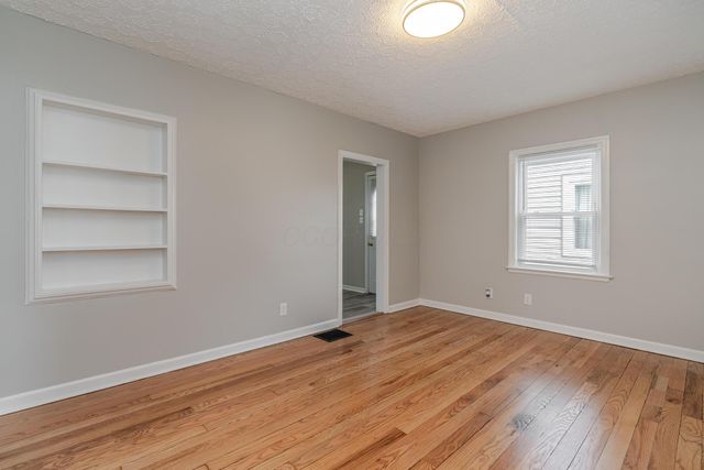 816 E Melrose Avenue, Columbus, OH 43224