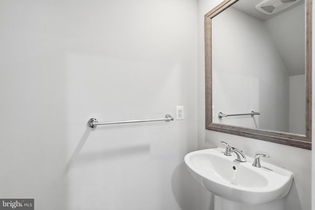 43185 MONGOLD SQ, Ashburn, VA 20148