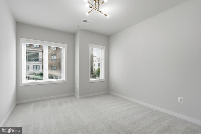 43185 MONGOLD SQ, Ashburn, VA 20148