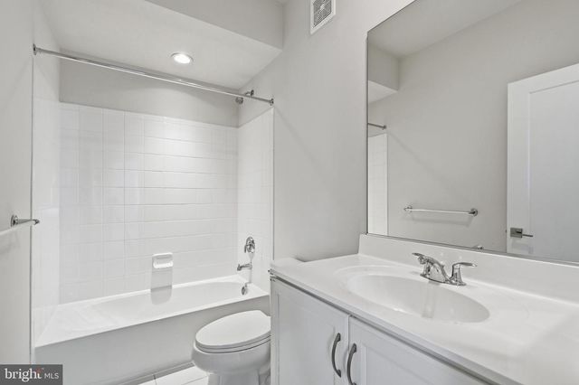43185 MONGOLD SQ, Ashburn, VA 20148