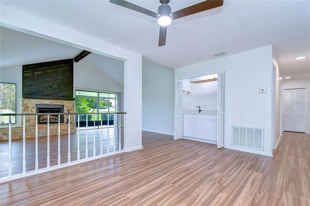 16131 GARDENDALE DRIVE, Tampa, FL 33624