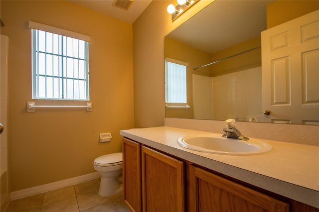 421 LOCKBREEZE DRIVE, Davenport, FL 33897