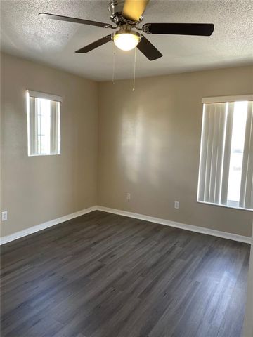 421 LOCKBREEZE DRIVE, Davenport, FL 33897