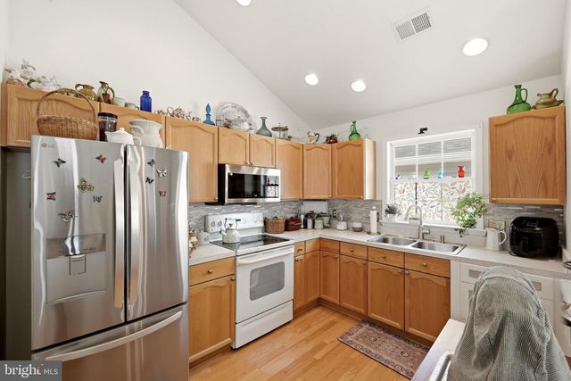 1826 KERSHAW LN, Winchester, VA 22601