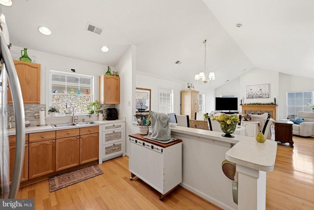 1826 KERSHAW LN, Winchester, VA 22601