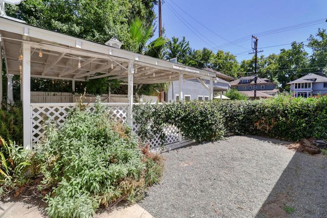 2120 G St, Sacramento, CA 95816