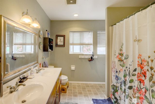 1305 Vernon Road, Lake Stevens, WA 98258