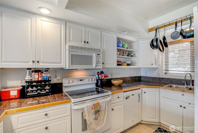 1305 Vernon Road, Lake Stevens, WA 98258