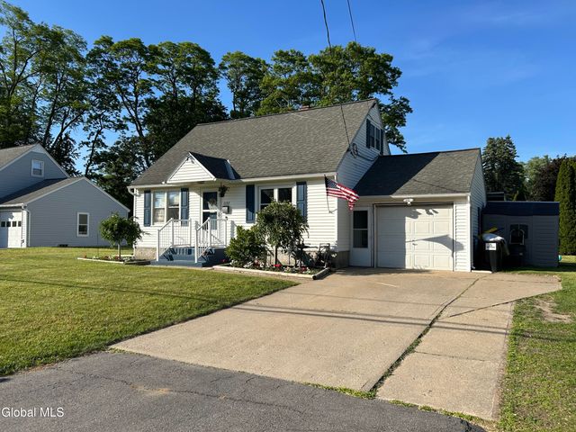 1157 Barber Drive, Rotterdam, NY 12303